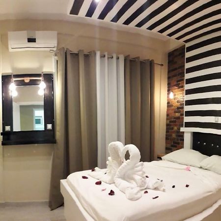 Jz Boutique Apartments Rhodes City Ngoại thất bức ảnh
